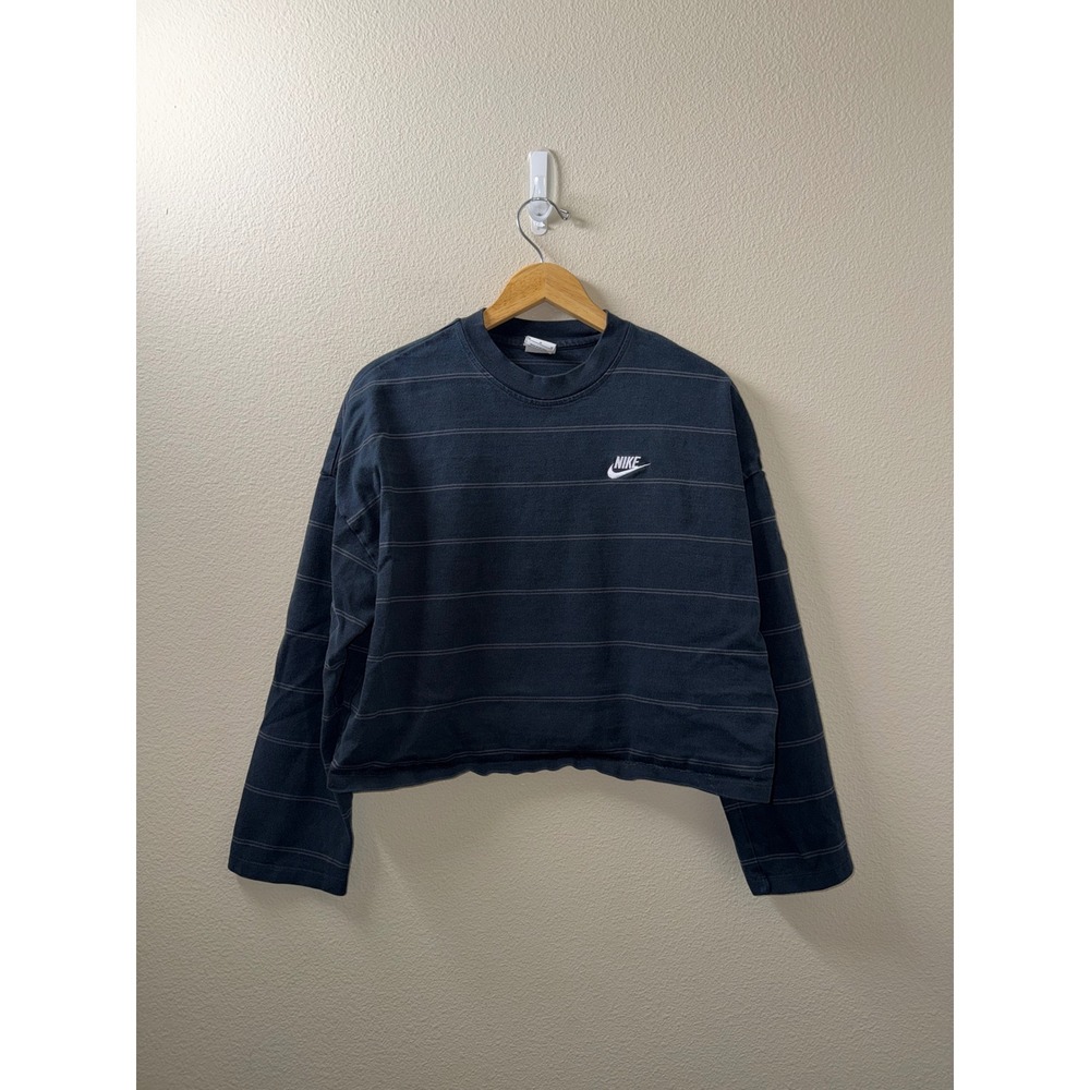 Women's Nike Cropped Long Sleeve Shirt Size Medium